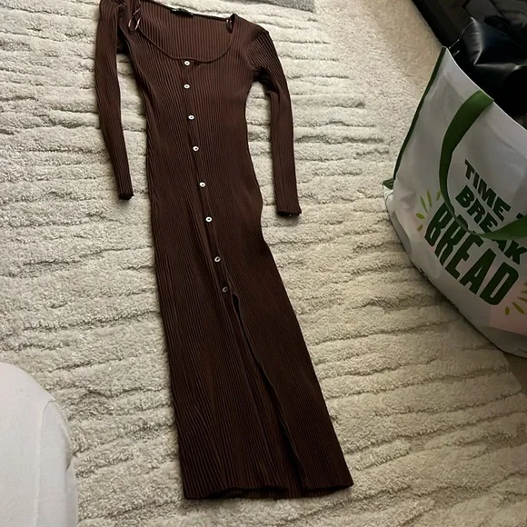 🐶 BROWN RIBBED MIDI DRESS - Worn 1x from Zara - Picture 2 of 4